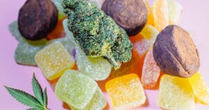 How long do edibles take to kick in, edible dosage guide, how to take THC edibles safely, beginner guide to cannabis edibles