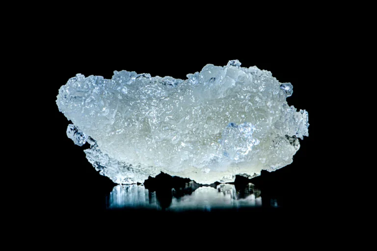 THCA liquid diamonds, THCA cannabis concentrate, liquid diamond vape, cannabis crystalline extract, high purity cannabis, terpene rich concentrates, premium cannabis concentrates, Cannabis Exotic Dispensary, CED concentrates, THCA vs THC, advanced cannabis extraction, liquid diamond benefits